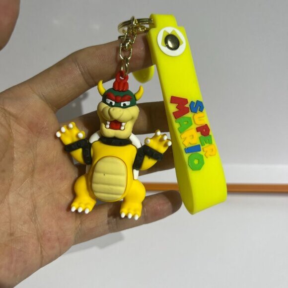 Mario - Little Fire Dragon keychain - Picture 4 of 5